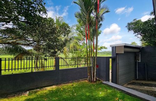 Bope-Poddala Villa | Evolve - Field View