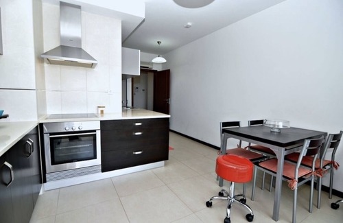 Praia da Rocha Apartment | Excellent-T2 with Pool 1 MINUTE FROM PRAIA DA ROCHA-Sunday to Sunday(6750920)