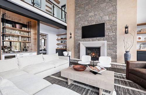 The Blue Mountains Ski Chalet | Exceptional Summer Escape Steps To Georgian Bay Beach and a Pool!