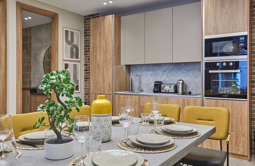 18th Arrondissement Apartment | Exceptional apartment near Montmartre 10 people