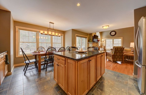 Alpine Village House | Exceptionally reviewed new country home with 3 bed, 3 bath, sleeping for 8