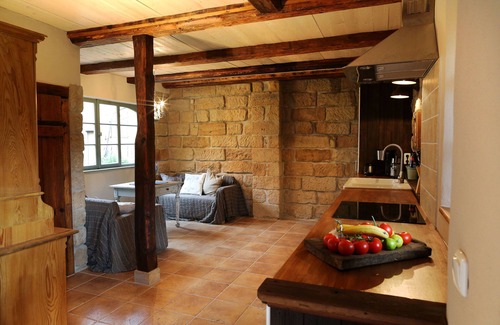 Graupa Other | Exclusive 4-star holiday home for 8-12 people on historic Dreiseithof