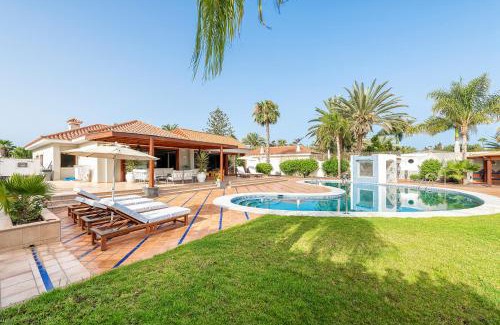 Campo Internacional Maspalomas Ski Chalet | Exclusive Home Maspalomas