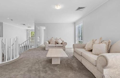 Tumbi Umbi Apartment | Exclusive Luxury Oasis Tumbi Umbi NSW