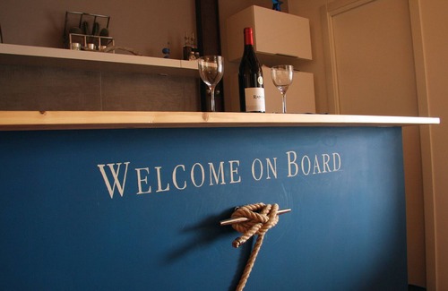 Santa Lucia Apartment | Exclusive nautical-style apartment overlooking the port of Ortigia