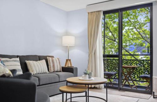 Northbridge Apartment | Exclusive Northbridge Apt w Wi-Fi Pool