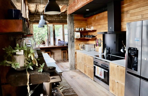 Preston House | Exclusive & Unique Sustainable Mudbrick Home.