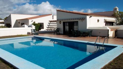 San Miguel de Abona Villa | Exclusively located Golf Villa with heated pool
