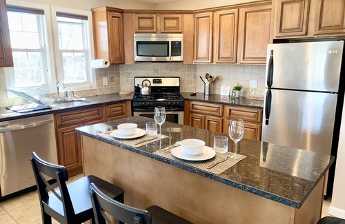 Montclair Apartment | Executive Apt, a short walk to NYC train. King Bed. Free Parking. Central AC.