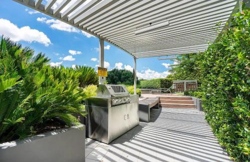 City East Apartment | Executive Balcony Apartment in Central Canberra