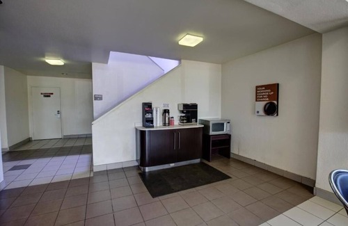 Southeast Houston Hotel | Executive Inn & Suites