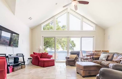 Marshall Ford Vista House | Executive Lake Travis Waterfront Home with Spectacular Views and Boat Dock