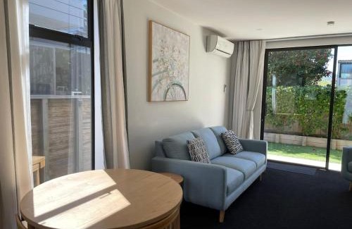 Wellington House | Executive Townhouse in Island Bay with Free Parking