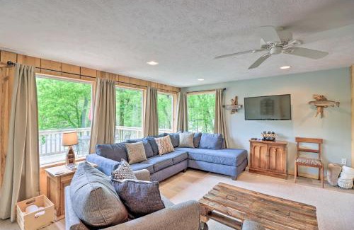 Cotter House | Expansive Cotter Cabin on White River with Deck!