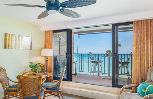 Honokowai Condo | Expansive, ocean-view condo with heated pool & sunset-view lanai