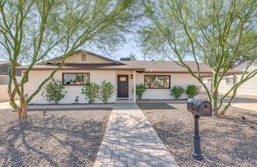 Papago Parkway House | Explore Old Town and Papago Park Scottsdale Stay!