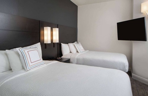Arts/Warehouse District Hotel | Explore Wonderful New Orleans! Pet-Friendly With Outdoor Pool, Free Breakfast!