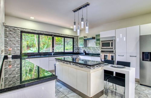 Escazu House | Exquisite 7-Bedroom Mansion in Escazú featuring Heated Pool, Jacuzzi, & Full AC.