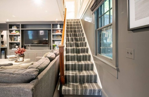 Bedford House | Exquisite Bedford Lux Retreat.