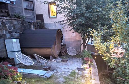 Sebnitz Apartment | F1 - Urlaubsmagie - Helle Wohnung mit Sauna & Pool