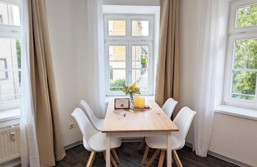 Sebnitz Apartment | F2 - Urlaubsmagie Sauna, Pool & Garten