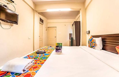 Viman Nagar Hotel | FabHotel East Field Homes