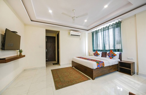 Mayapur Hotel | Fabhotel Jaswinder Bhawan