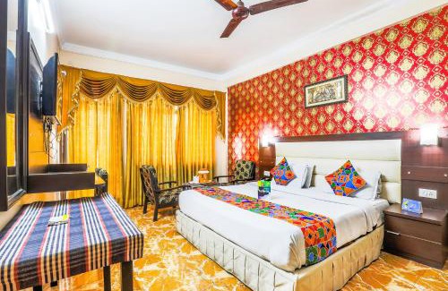 Mayapur Hotel | FabHotel Pramila Inn