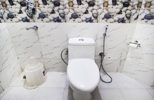 Hadapsar Hotel | Fabhotel Royal Suits