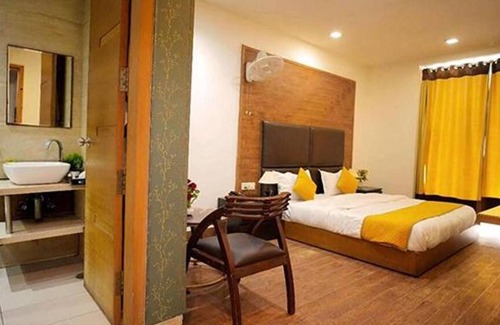 Chhatarpur Hotel | Fabhotel Siya Residency