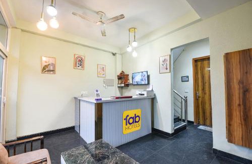 Sector 14 Hotel | FabHotel Sunshine