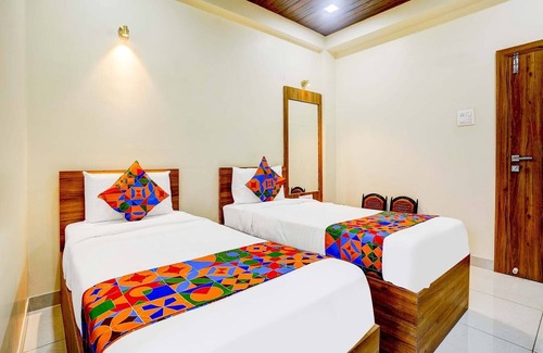 Wagholi Hotel | Fabhotel The Royal Park