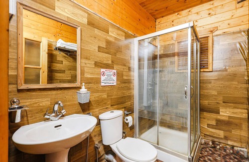 Morjim Hotel | Fabhotel Wenzet Cottages