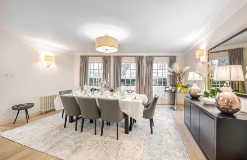 Knightsbridge Apartment | Fabulous 3Bd Mews House in the heart of Belgravia - RARE FIND