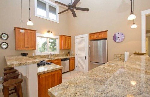 Kekaha House | Fabulous 5 br for 15 private beachfront Estate!