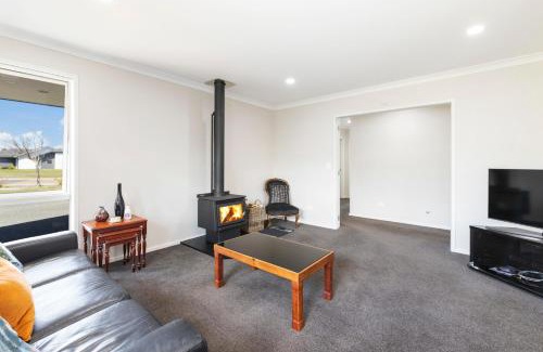 Wharewaka House | Fabulous in Wharewaka - Wharewaka Holiday Home