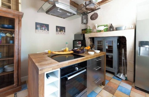 Thilouze House | Fabulous property - 30Pers Swimming pool in the heart