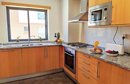 Montechoro Apartment | Fabulous Sunny Pool&Garden Condo by BeCherish