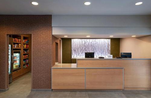 Waldron Hotel | Fairfield Inn & Suites Kansas City Airport