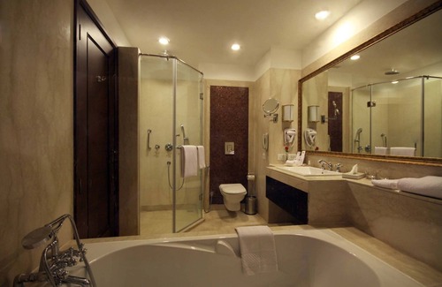 Sat Bari Hotel | FAIRLIE HOTEL&RESORTS