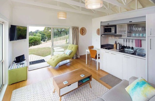 Palm Beach Apartment | Fairview Apartments - 2 Bedroom | Stay Waiheke