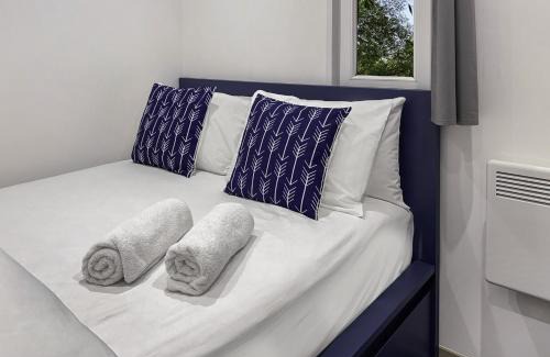 Dilton Marsh Resort | Fairwood Lakes Holiday Park