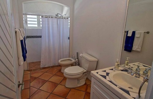 Beacon Hill Villa | Faja Lobie, Beacon Hill by Personal Villas - Astounding Oceanfront Views