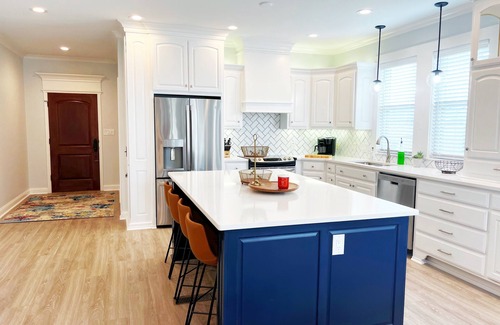 Lakeland House | Fall sale! 4 bed, 4 bath Luxury home on Lake Hamilton.