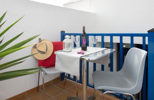 Caleta de Famara Apartment | FAMARA. MAREA