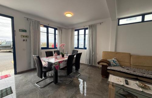 Caleta de Famara House | Famara San Borondon