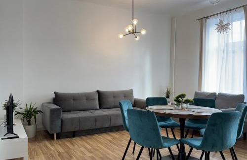 Centrs Apartment | Families & Groups 3 Bedrooms Free Parking