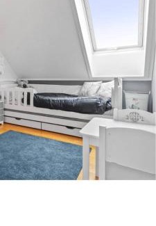 Stromstad Municipality Villa | Familjevänligt eget boende i populärt och lugnt bostadsområde i central Strömstad