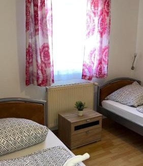 Dannstadt-Schauernheim Hotel | Family and Friends Dannstadt