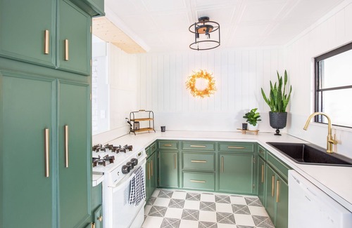 Shady Acres House | Family and pet friendly stylish home in excellent Heights location.